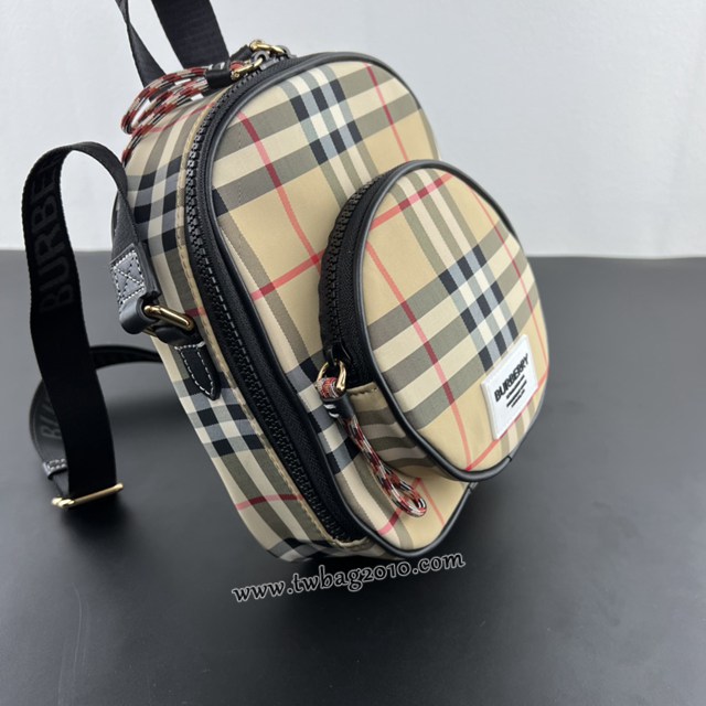 Burberry專門店新款格紋斜挎包 巴寶莉雙拉鏈口袋手提單肩包 yxb1335